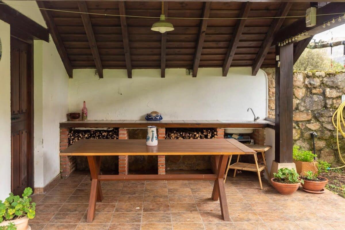 Casa Rural La Carlota Renedo De Cabuernigaヴィラ エクステリア 写真