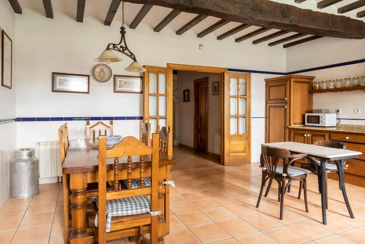 Casa Rural La Carlota Renedo De Cabuernigaヴィラ エクステリア 写真